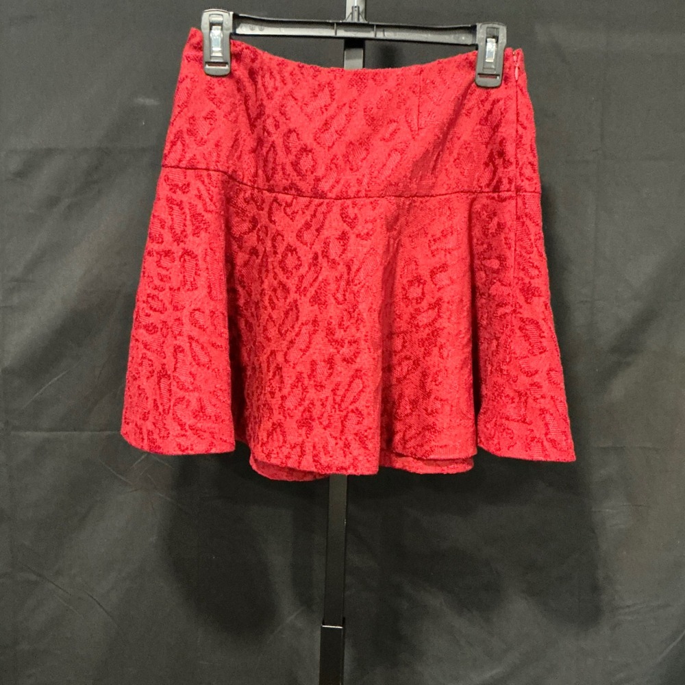 Free People Cranberry Red Leopard Jacquard Skater Mini Skirt F858R839 Size 4 NWT